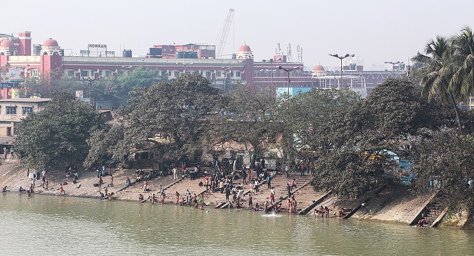 Cultural experiences along India's Hooghly River